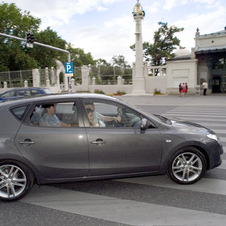 Hyundai i30 1.6 CRDi VGT 90cv Classic Fun CPF Hyundai i30 1.6 CRDi VGT 90cv Classic Fun CPF