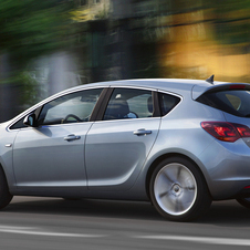 Opel Astra 1.9 CDTI DPF 120cv Enjoy Active Select Opel Astra 1.9 CDTI DPF 120cv Enjoy Active Select