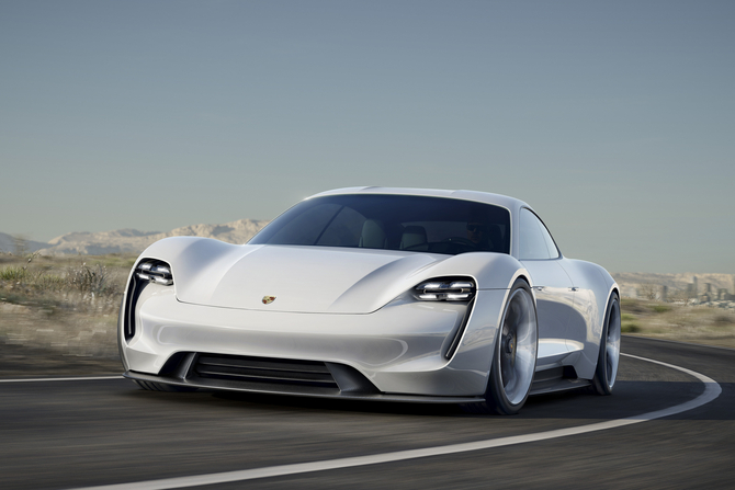 With the Mission E, Porsche presents the first four-door all-electric sports car of its history