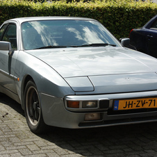 Porsche 944 2.7