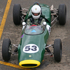 Lotus 22