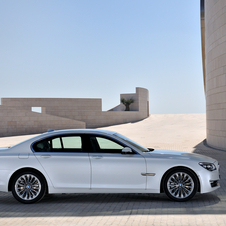 Os engenheiros da BMW aumentaram em 13cv e 20Nm de potência e binário ao 730d Os engenheiros da BMW aumentaram em 13cv e 20Nm de potência e binário ao 730d