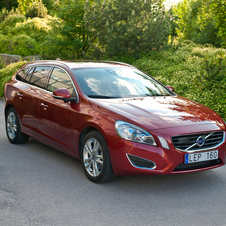 Volvo V60 3.0 T6 SE 4WD AT