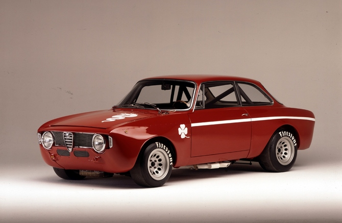 Alfa Romeo Giulia 1300 GTA Junior