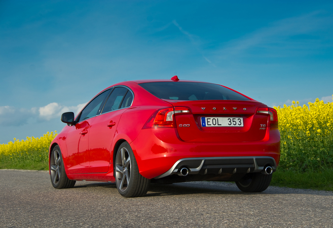 Volvo S60 3.0 T6 R-Design AT