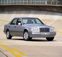 Mercedes-Benz 300 E 4-MATIC AT