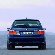 BMW 530i Touring Executive (E61)