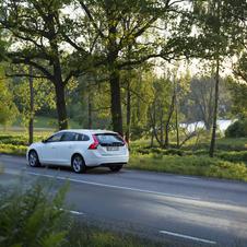 The V60 D6 Plug-in Hybrid Polestar is able to reach 100km/h in 6 seconds