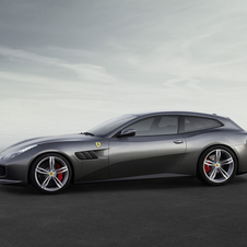 Thanks to the updated engine, the new GTC4 Lusso can reach 100km/h in 3.4 seconds and a top speed of 335km/h