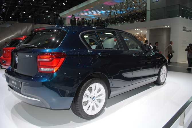 BMW 118d AT