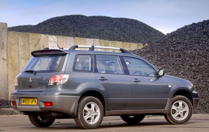 Mitsubishi Outlander 30G