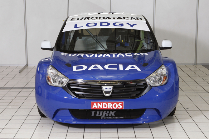 Dacia unveil MPV race car