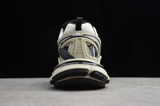 Chaussures Balenciaga Track 2 Trainers Soldes https://www.kohitasports.com/ Chaussures Balenciaga Track 2 Trainers Soldes https://www.kohitasports.com/