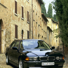 BMW 740i