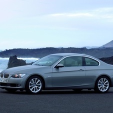 BMW 320i Coupé