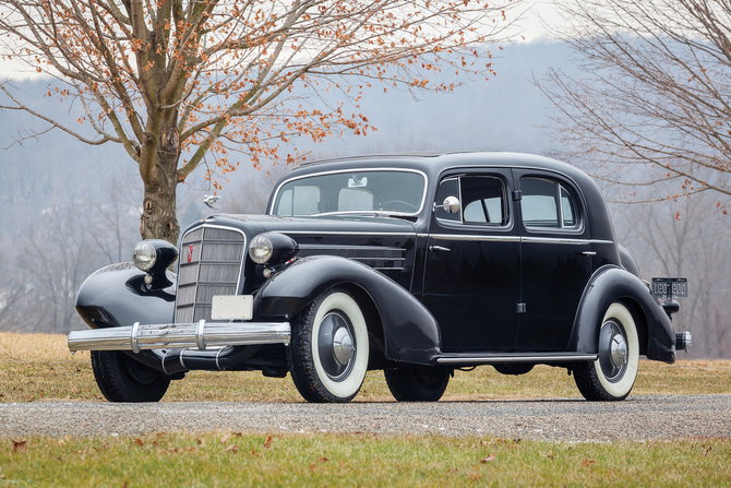 Cadillac Series 30 Five-Passenger Town Sedan by Fleetwood