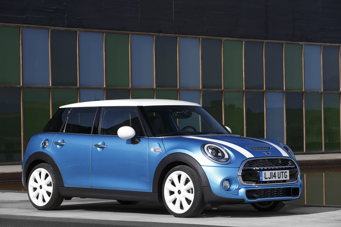 New five-door MINI hatchback larger and more spacious, but doesn't runaway from the brand's standards