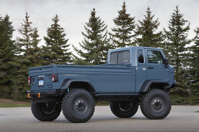 Jeep Reveals V8 and Retro Concepts at Moab Easter Jeep Safari