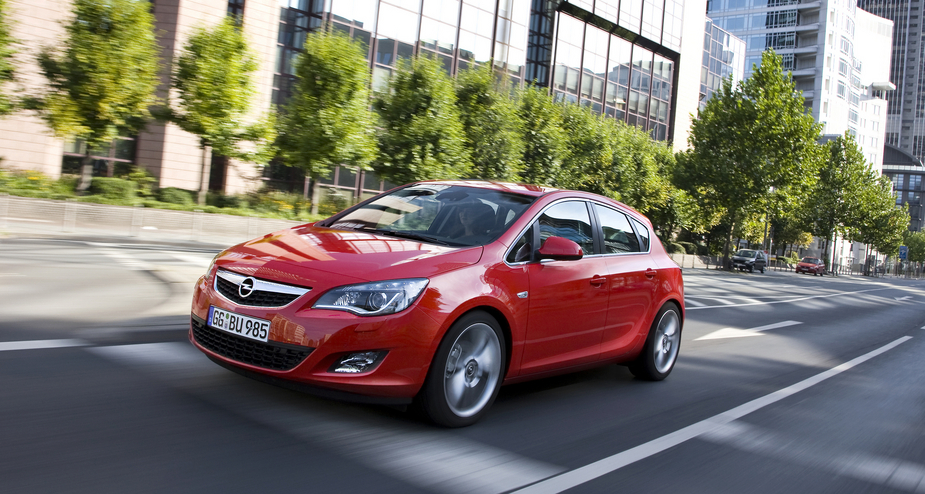 Opel Astra Gen.4