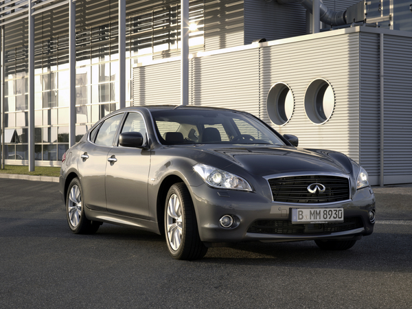 Infiniti M30d GT Premium