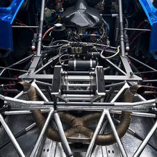 It also uses a tube chassis with engine lowered compared to the Dezir It also uses a tube chassis with engine lowered compared to the Dezir