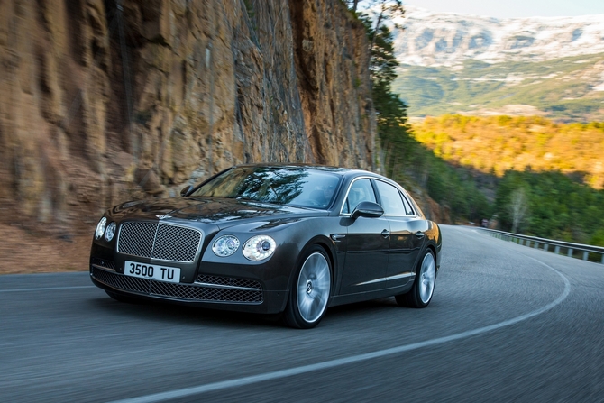 The four-door Continental is already covered by the Flying Spur, which means the four-door coupe could have wilder styling