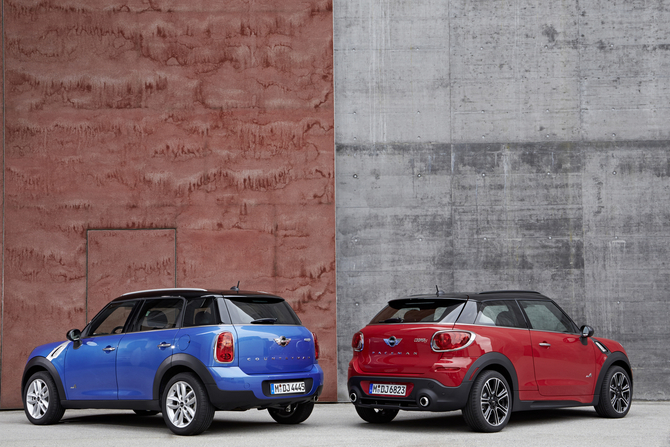 ALL4 ist damit künftig in jeweils vier Modellvarianten des MINI Countryman und des MINI Paceman zu haben