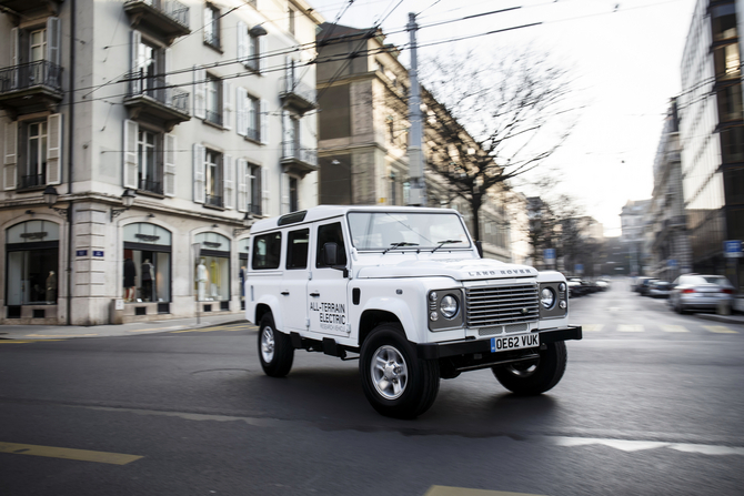 Land Rover Defender Electric Concept