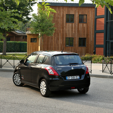 Suzuki Swift Little Marcel, une série spéciale très fashionista