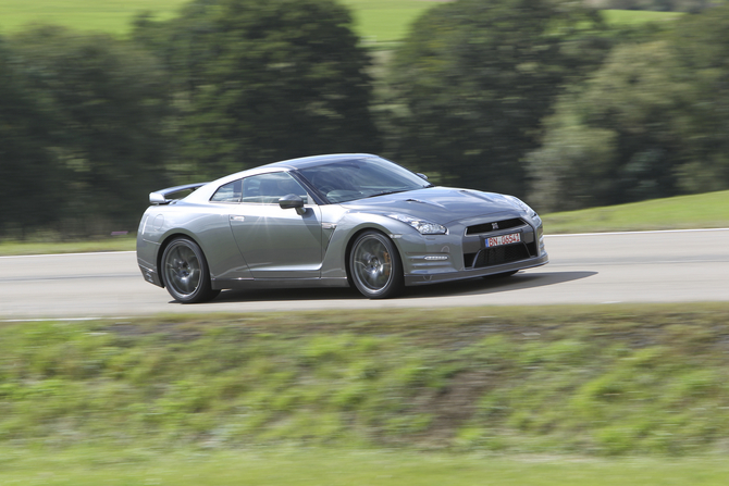 Nissan GT-R (R35) Premium Edition