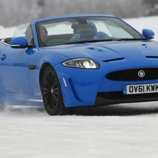 Jaguar XKR-S Takes a Drive Through the Finnish Snow Jaguar XKR-S Takes a Drive Through the Finnish Snow