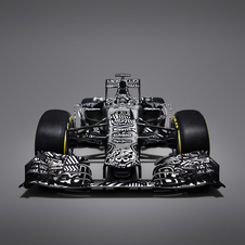 Red Bull surprised with a camouflaged livery with the RB11