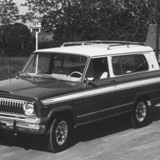 Jeep Wagoneer