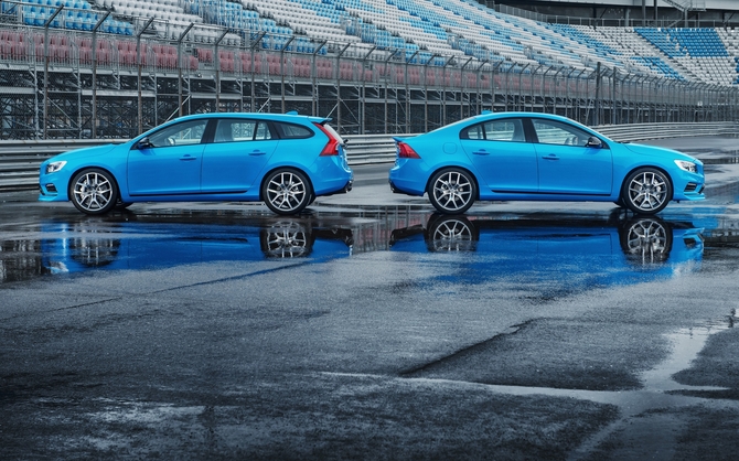 Polestar has tuned the cars with new turbos and new intercoolers Polestar has tuned the cars with new turbos and new intercoolers