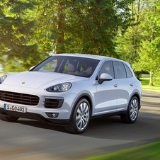 Les nouveaux modèles Cayenne seront commercialisés à dater du 10 octobre 2014. 