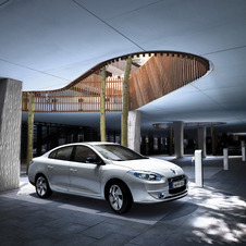 Renault Invests in Battery Center in Lardy, France Renault Invests in Battery Center in Lardy, France