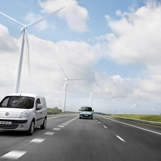 Renault Invests in Battery Center in Lardy, France Renault Invests in Battery Center in Lardy, France