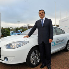 Renault Invests in Battery Center in Lardy, France Renault Invests in Battery Center in Lardy, France
