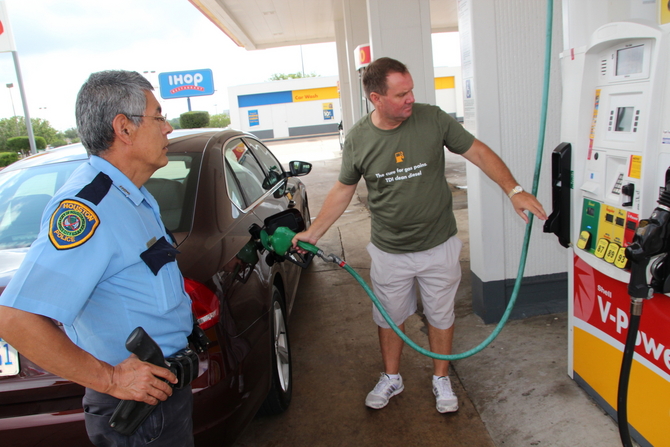 Texas Police certified the car being filled up and then sealed the gas tank