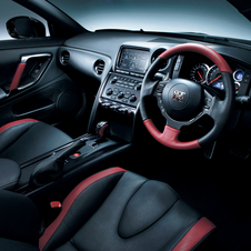 O interior do novo Nissan GT-R