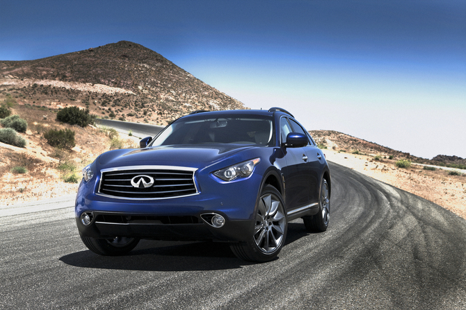 Refreshed Infiniti FX Gets New Front and New Package