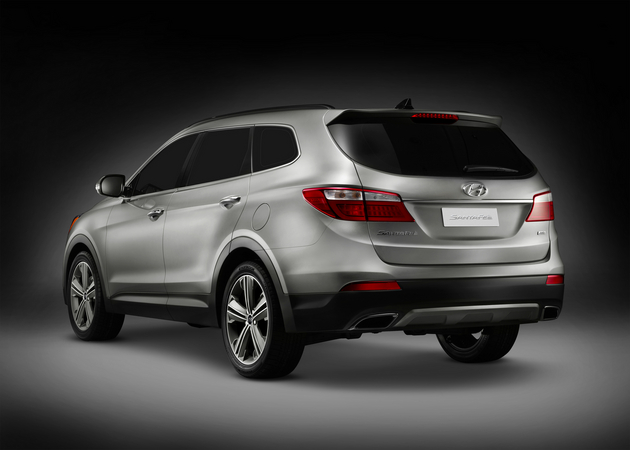 Hyundai Offering the Santa Fe in Short and Long Wheelbase Versions