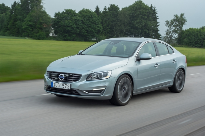 The S60 and V60 are the first cars to get the new engines The S60 and V60 are the first cars to get the new engines