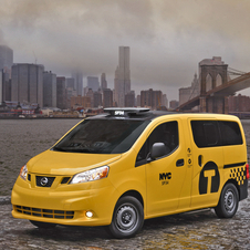 Le Celebre Taxi New Yorkais se Modernise avec le Nissan NV200