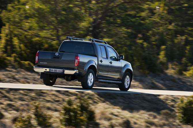 Nissan Navara 2.5 dCi 190 EU5 4x4 Double Cab SE Confort