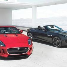 Imagens oficiais do F-Type são divulgadas na Internet