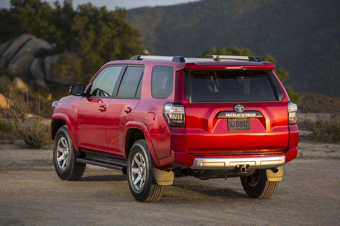 Toyota 4Runner Limited RWD