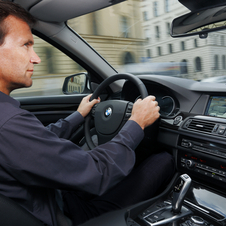 BMW's upgrades to iDrive for this year includes 3d maps, voice recognition, apps and more BMW's upgrades to iDrive for this year includes 3d maps, voice recognition, apps and more
