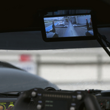 The screen is mounted in the same location as a normal rear-view mirror The screen is mounted in the same location as a normal rear-view mirror