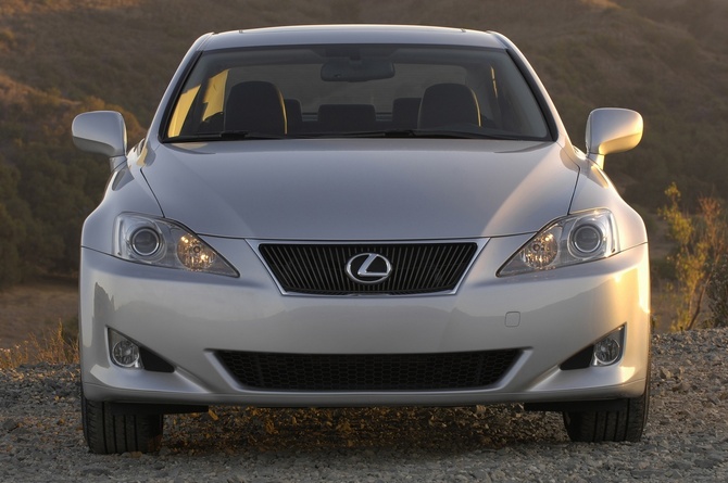 Lexus IS 220d